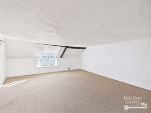 Bedroom 4- click for photo gallery